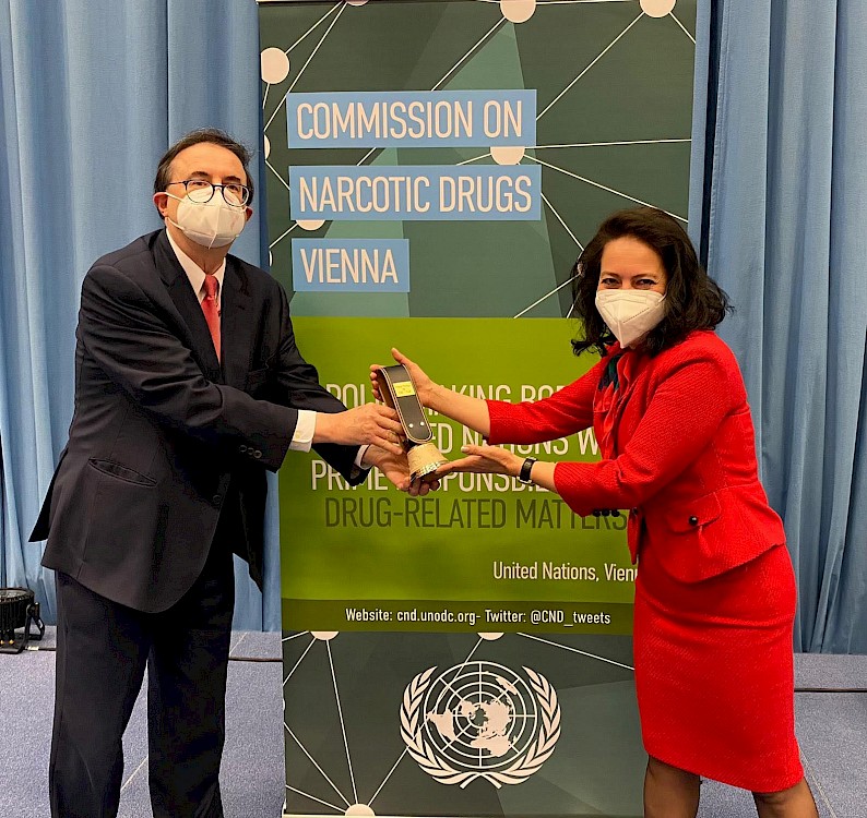 When there was no “lockdown”, we could have meetings, but wearing masks.